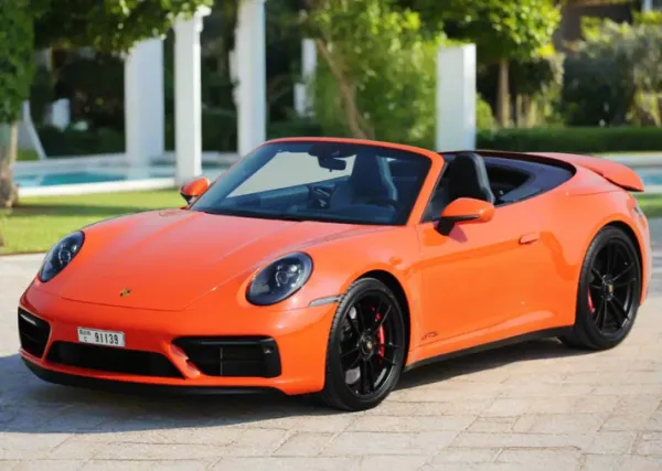 Rent Porsche Carrera 911 GTS4 2023