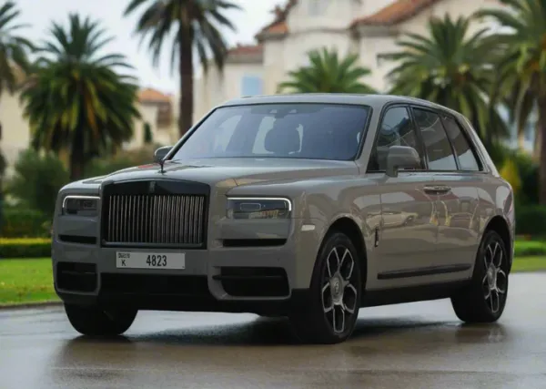 Rent Rolls Royce Cullinan Black Badge 2024